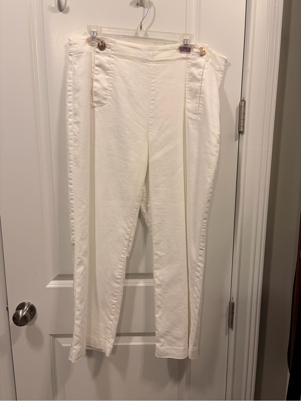 Ann Taylor Cream Cropped Ankle Pants